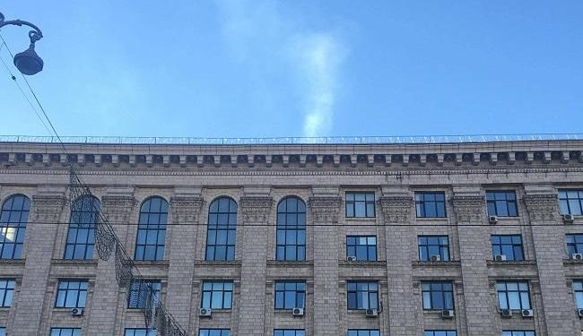 В Киеве на Крещатике горело здание Минагрополитики,- пресса