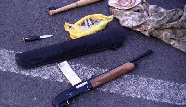 У задержанных на Донбассе «криминальных авторитетов» изъяли оружие и наркотики