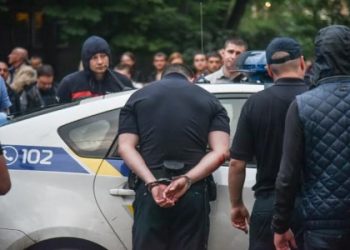 В Одессе задержали пьяного правоохранителя, ограбившего девушку