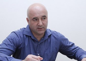 В особняк экс-ГАИшника Ершова приехали члены Автомайдана