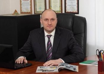 Попался на взятке: Суд арестовал мэра города Ромны