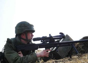 Пользователи интернета высмеяли переброску РФ войск в Крым