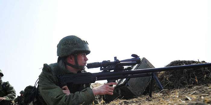 Пользователи интернета высмеяли переброску РФ войск в Крым