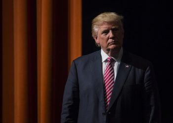 СМИ: Однопартийцы Трампа потребовали сменить его в качестве кандидата на пост главы США