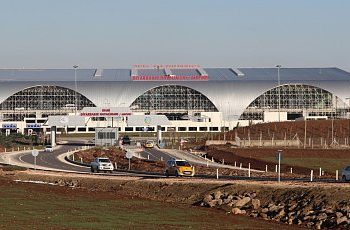 Аэропорт в турецком городе подвергся ракетному обстрелу, - пресса