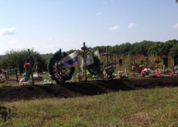 Массовые захоронения российских солдат выявили на Донбассе