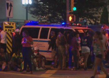 На уличном фестивале в Нью-Йорке погибли два человека