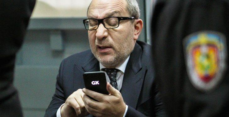 Опубликованы видео с обысков у мэра Харькова