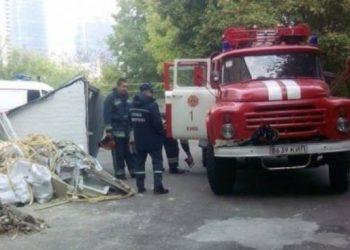 600 детей эвакуировали из-за пожара в школе на Печерском спуске