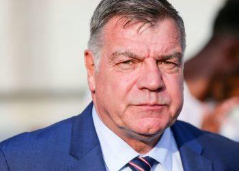 Наставник сборной Англии по футболу уличен в коррупции