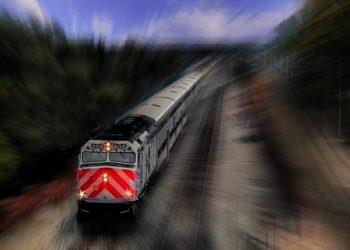 На севере Алжира столкнулись два поезда, 40 человек ранены