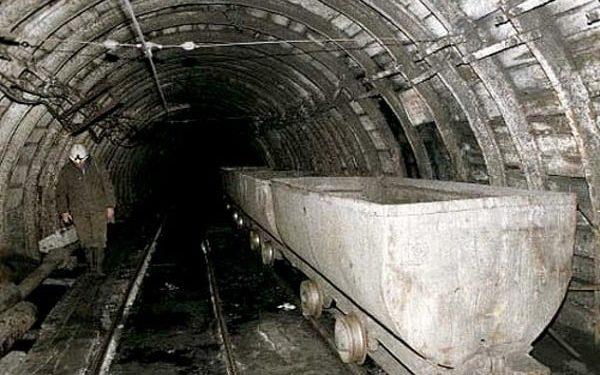 В Донецкой области вспыхнула шахта, где находилось почти 600 человек