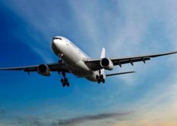 В Киевской области самолет едва не влетел в многоэтажку