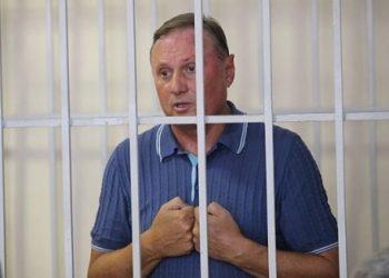 Суд продлил арест Александру Ефремову на два месяца