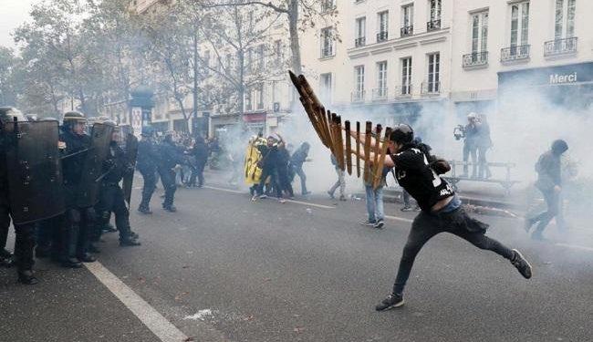 Протесты во Франции: 15 человек получили ранения