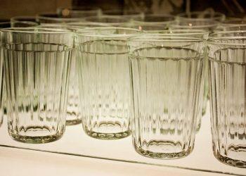 От неизвестного алкоголя скончались шесть человек в Харьковской области