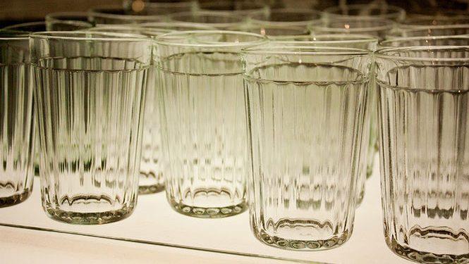 От неизвестного алкоголя скончались шесть человек в Харьковской области