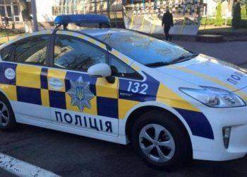 В Киеве неизвестные украли из машины сумку с миллионом гривен