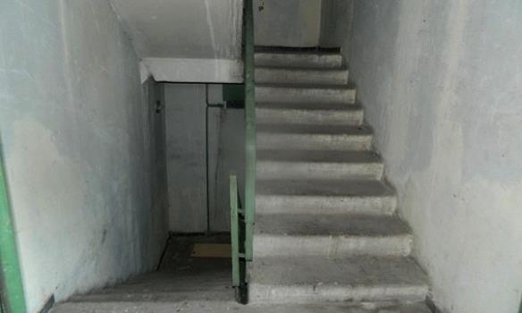 Парень по неизвестным причинам выстрелил в киевлянку