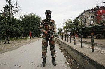 Нападение на армейскую базу в Индии: 17 погибших