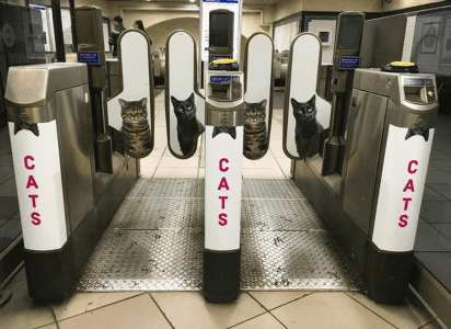 Лондонское метро «захватила» необычная реклама