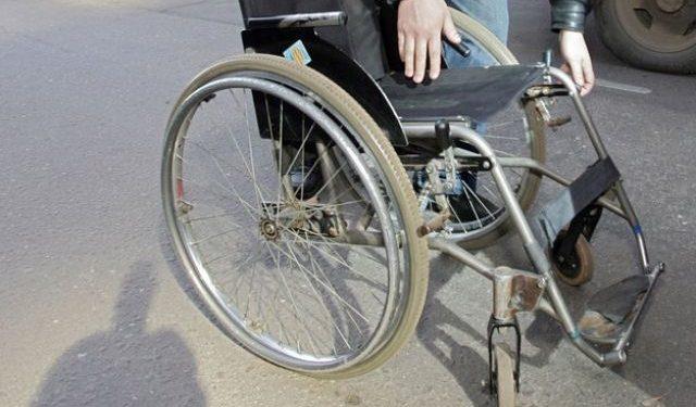 Водитель на «Lexus» сбил насмерть мужчину в инвалидной коляске