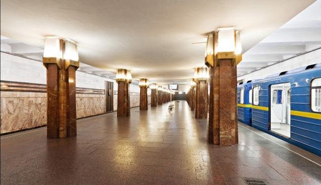В Киеве треснула платформа метро