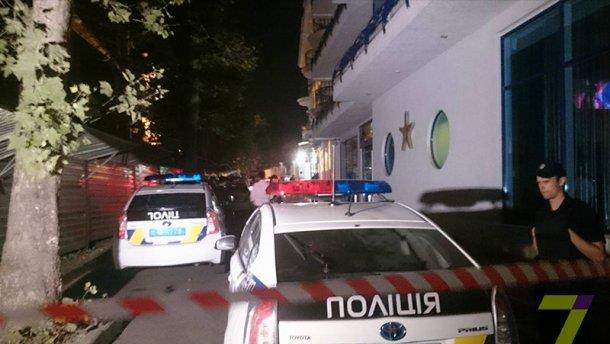 В одесском отеле Villa le Premier неизвестные захватили заложников