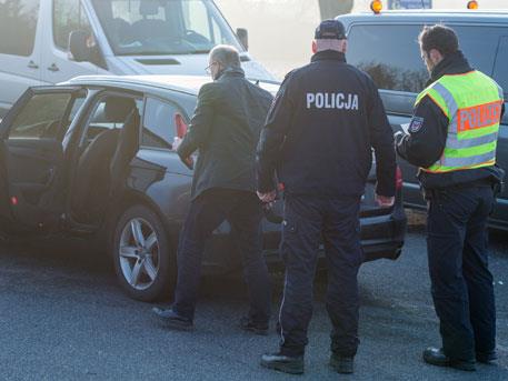 Пограничники Польши задержали преступную группу, торговавшую людьми