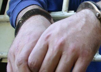 Оперативник украл 12 тысяч долларов из квартиры пострадавших переселенцев