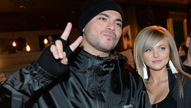 В квартире рэпера Птахи проводят обыски