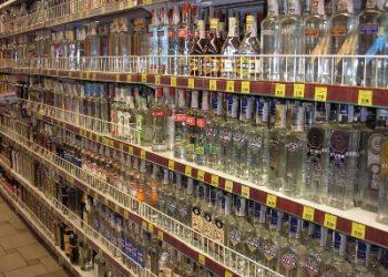 ВР разрешила производителям вина торговать без лицензии