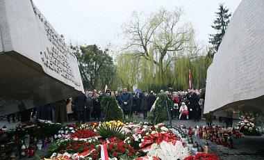 СМИ: Польша проведет эксгумацию жертв Смоленской катастрофы