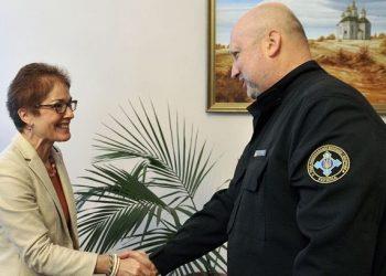 Турчинов рассказал послу США о провокациях РФ на Донбассе