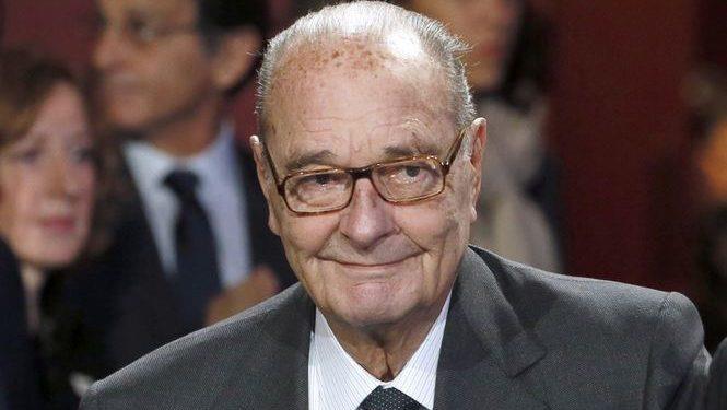 Жака Ширака срочно доставили в медучреждение