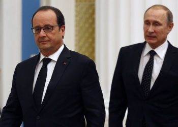 Президент Франции не уверен в необходимости встречи с Путиным в Париже