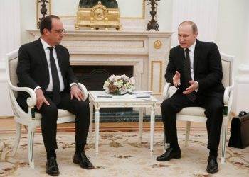 Пресс-секретарь Путина объяснил, почему тот не встретится с Олландом