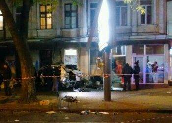 2 человека погибли в ночном ДТП в Одессе