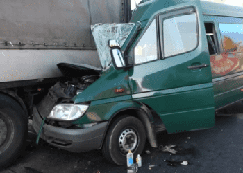 Более 10 человек пострадали в ДТП в Днепре