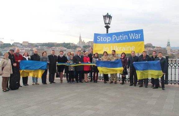 В 70 городах мира начался антивоенный протест украинцев