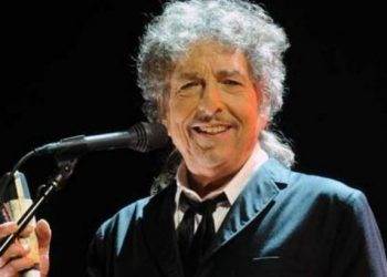 Новость о Нобелевской премии лишила дара речи Боба Дилана