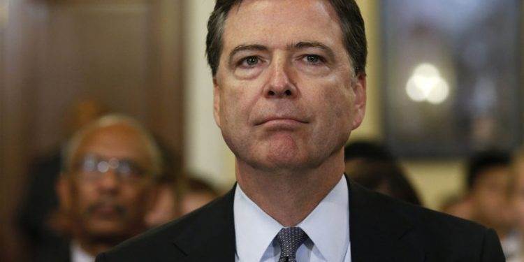 СМИ: Демократы заподозрили директора ФБР в связях с Москвой