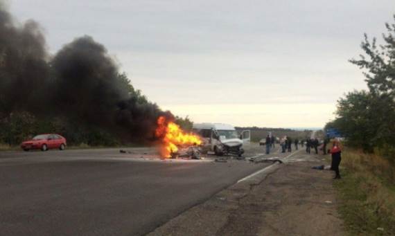 Группа футболистов попала в смертельную аварию