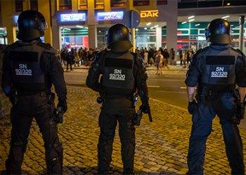 В Германии произошла массовая потасовка между немцами и мигрантами