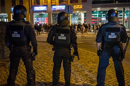 В Германии произошла массовая потасовка между немцами и мигрантами