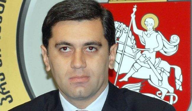 В бывшего министра обороны Грузии стреляли в ходе предвыборной встречи