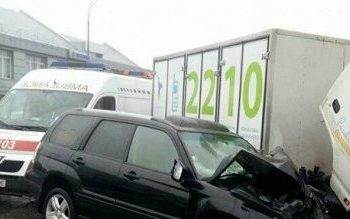 В Киеве из-за пьяных пешеходов произошла серьезная авария