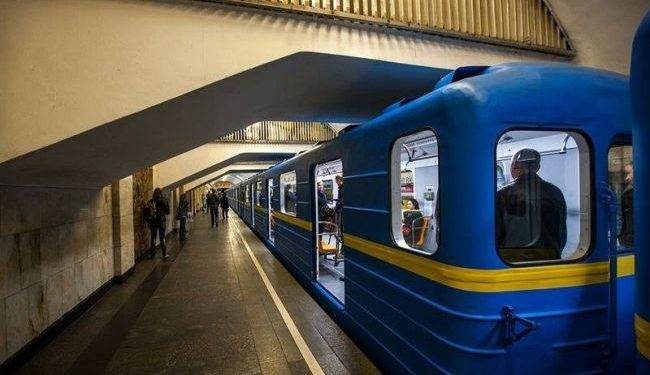 В Киевском метро работников обеспечат средствами защиты