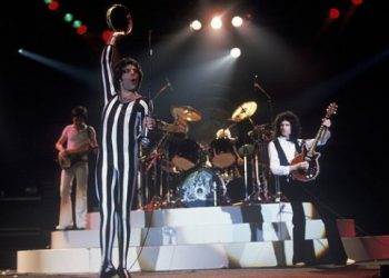 Queen опубликовали «тайную» версию песни We Will Rock You