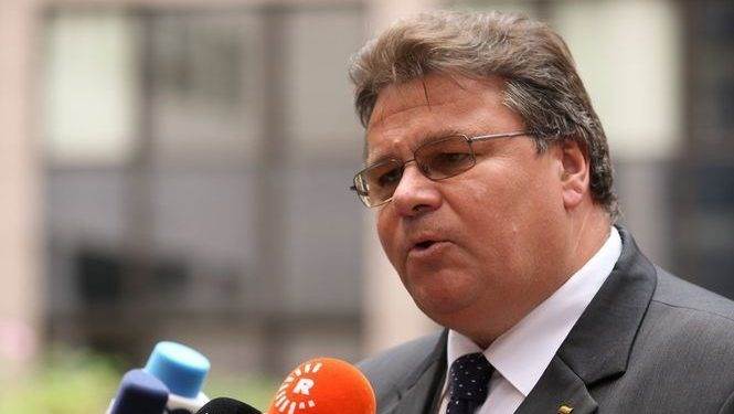 Глава МИД Литвы назвал Россию суперпроблемой, - пресса